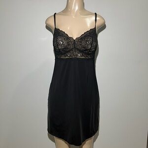 Elegant Black Lace Chemise